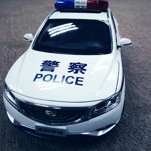 警車(chē)